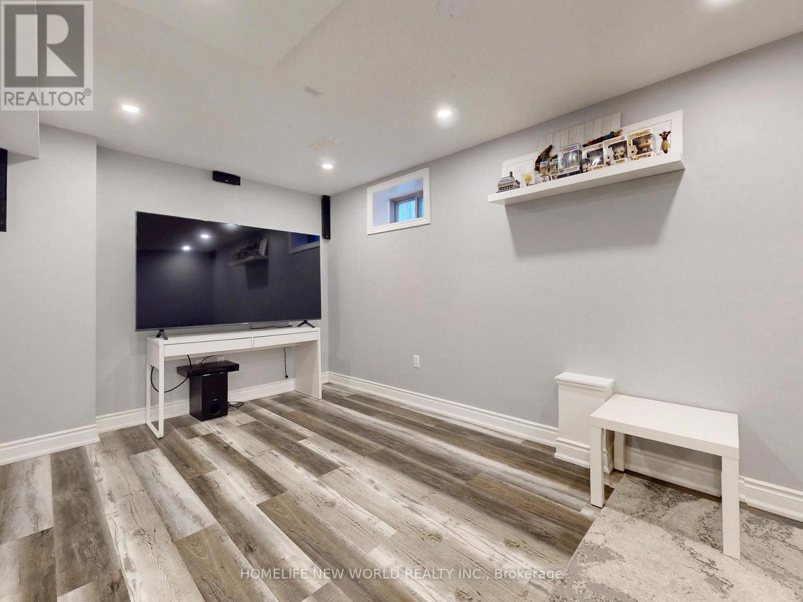 35 Harbord Street, Markham, Ontario  L6C 0X1 - Photo 24 - N12485200