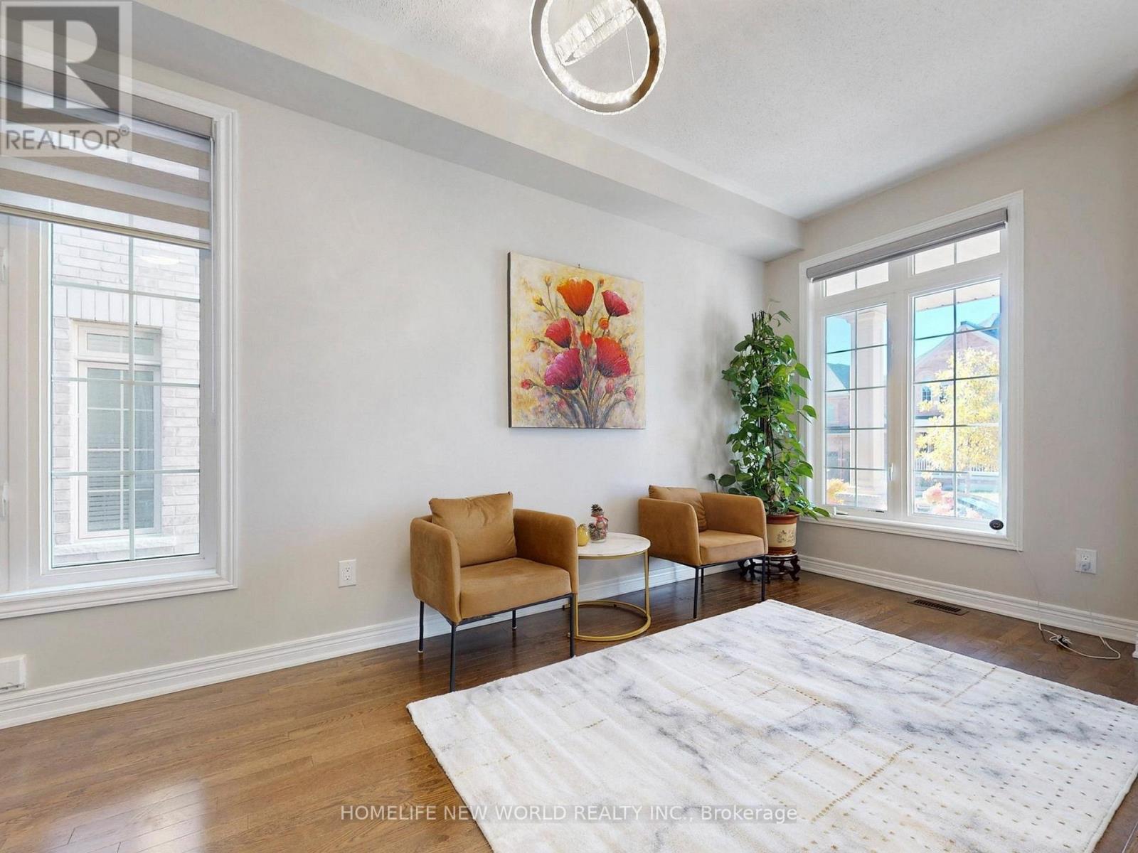 35 Harbord Street, Markham, Ontario  L6C 0X1 - Photo 3 - N12485200