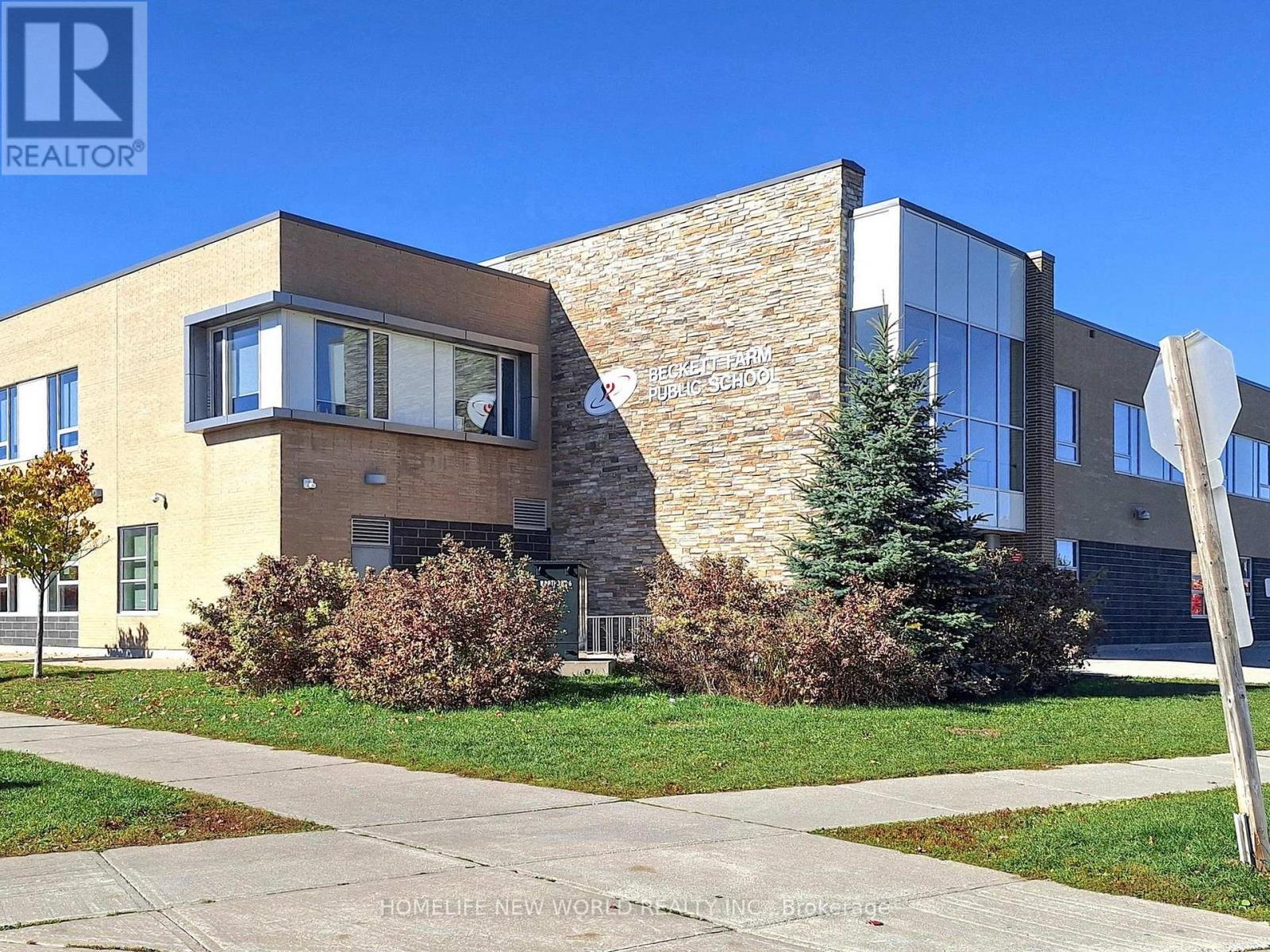 35 Harbord Street, Markham, Ontario  L6C 0X1 - Photo 33 - N12485200