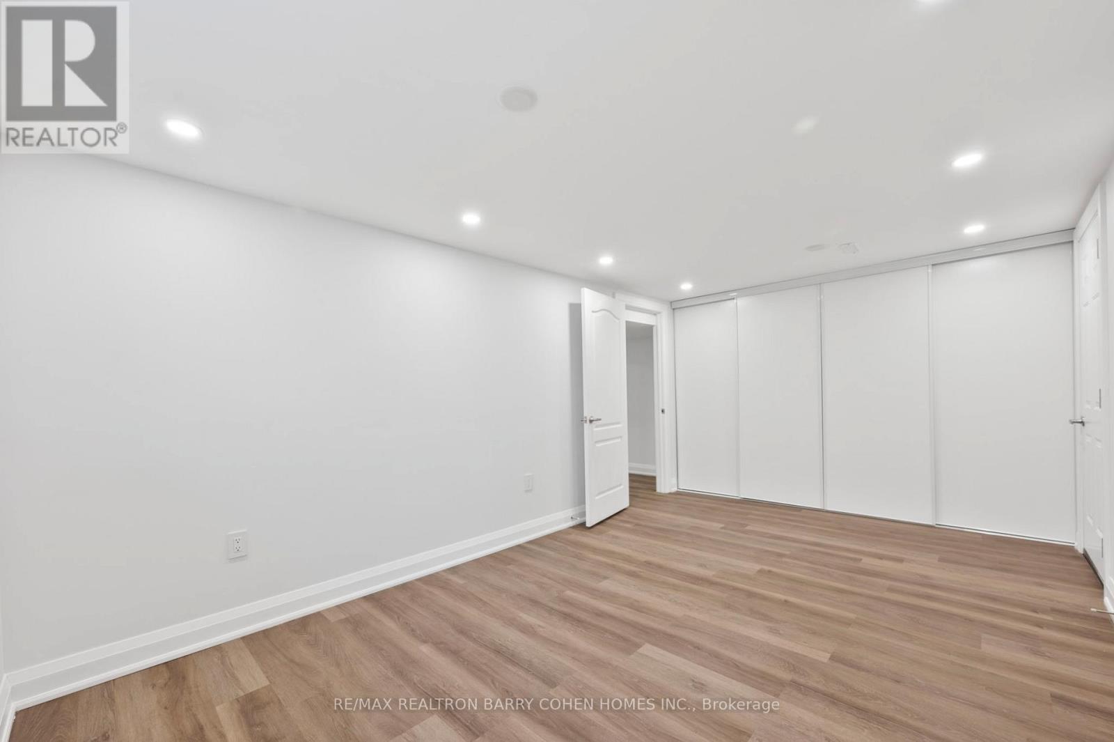 Basement & Back Main Lvl. - 194 Romfield Circuit, Markham, Ontario  L3T 3J1 - Photo 20 - N12485254