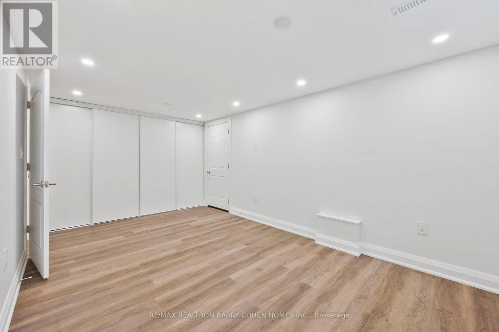 Basement & Back Main Lvl. - 194 Romfield Circuit, Markham, Ontario  L3T 3J1 - Photo 22 - N12485254