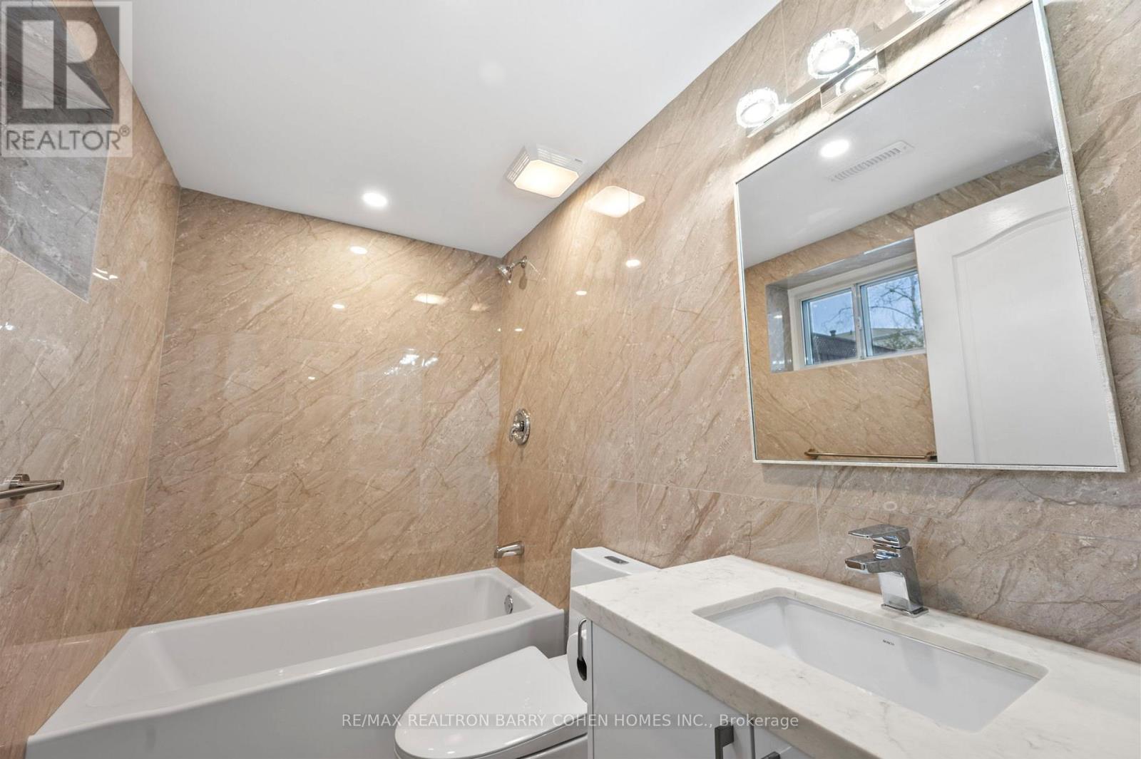 Basement & Back Main Lvl. - 194 Romfield Circuit, Markham, Ontario  L3T 3J1 - Photo 25 - N12485254