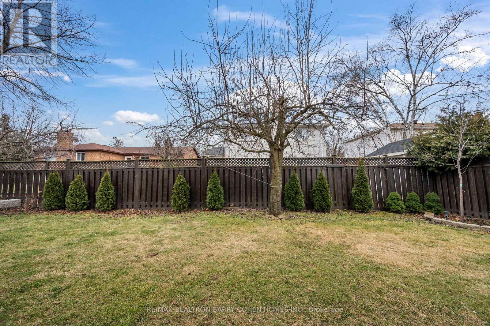 Basement & Back Main Lvl. - 194 Romfield Circuit, Markham, Ontario  L3T 3J1 - Photo 31 - N12485254