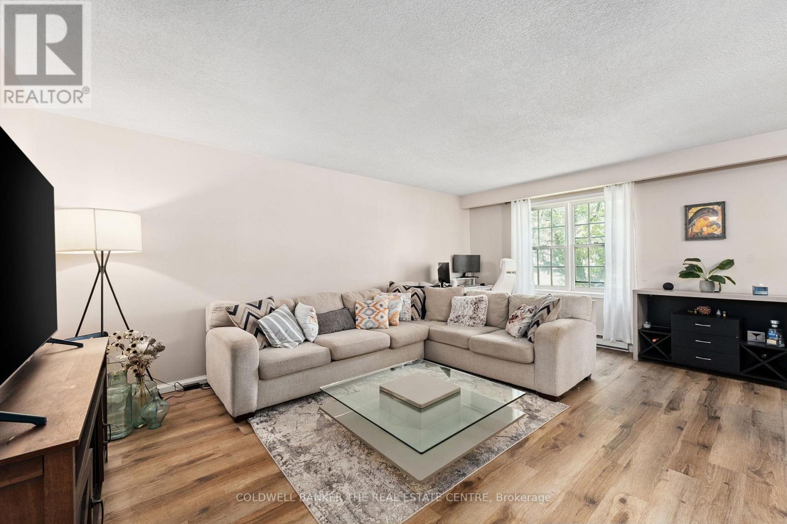 60 Pringle Avenue, Markham, Ontario  L3P 2P4 - Photo 3 - N12485285