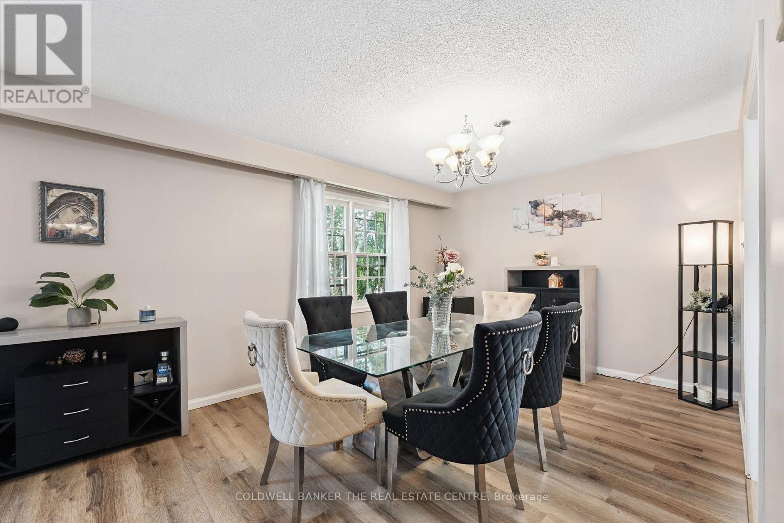 60 Pringle Avenue, Markham, Ontario  L3P 2P4 - Photo 6 - N12485285