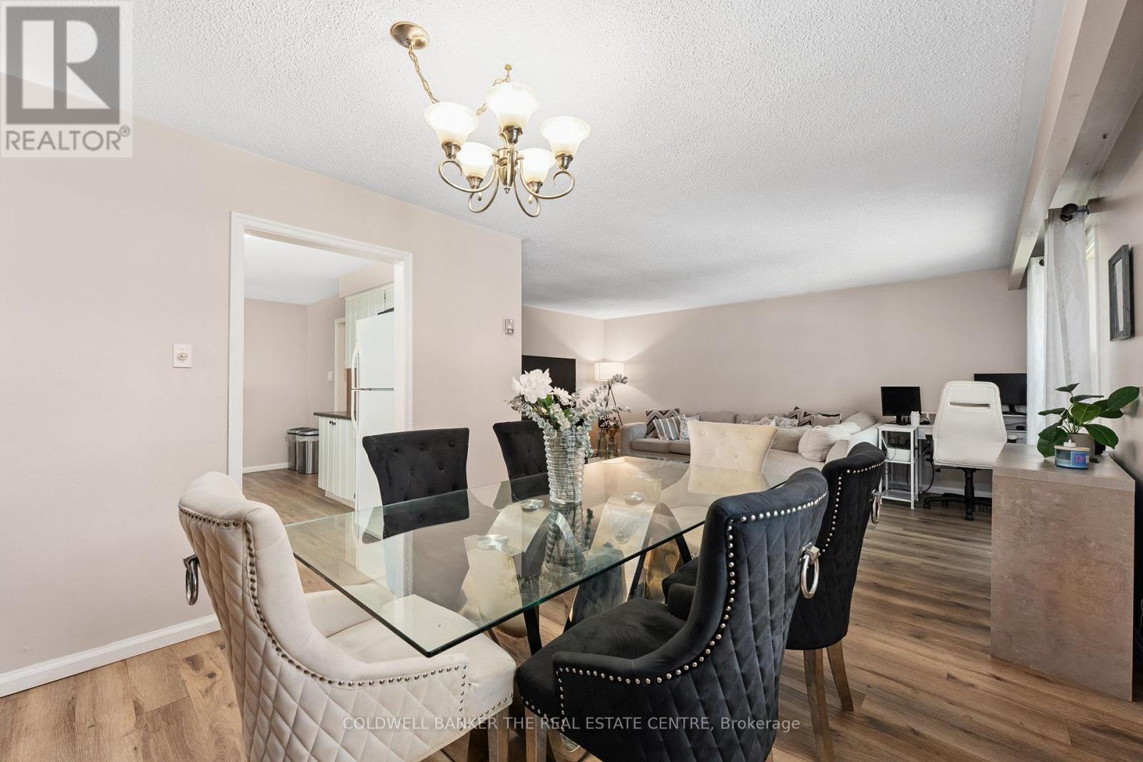 60 Pringle Avenue, Markham, Ontario  L3P 2P4 - Photo 7 - N12485285