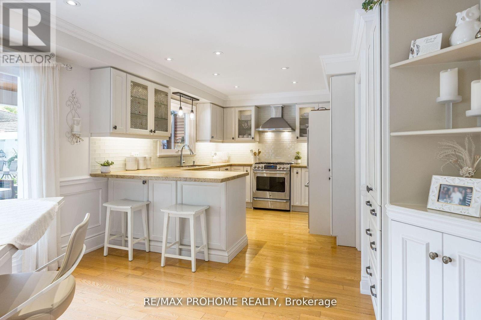 42 Foundry Crescent, Markham, Ontario  L3P 6W4 - Photo 14 - N12485299