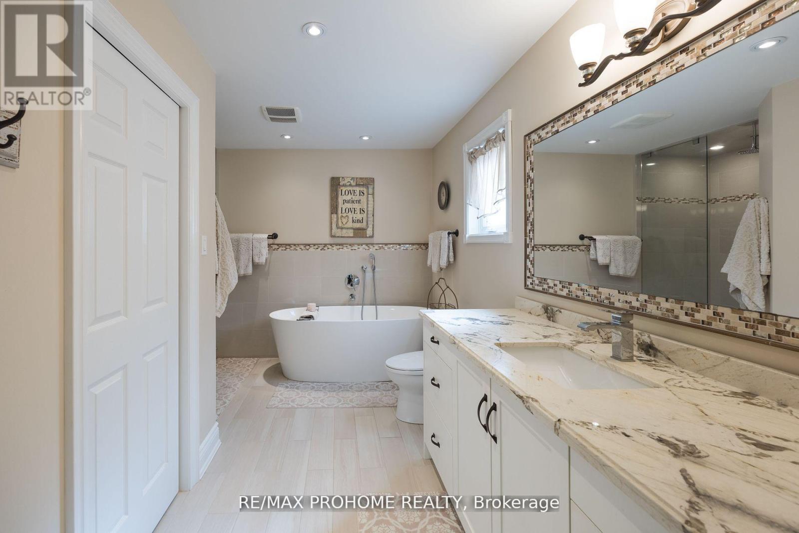 42 Foundry Crescent, Markham, Ontario  L3P 6W4 - Photo 20 - N12485299