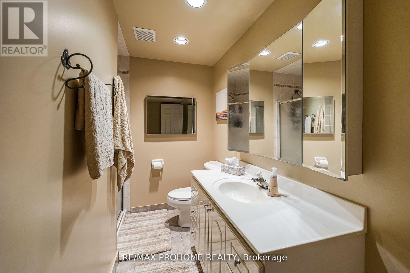 42 Foundry Crescent, Markham, Ontario  L3P 6W4 - Photo 35 - N12485299