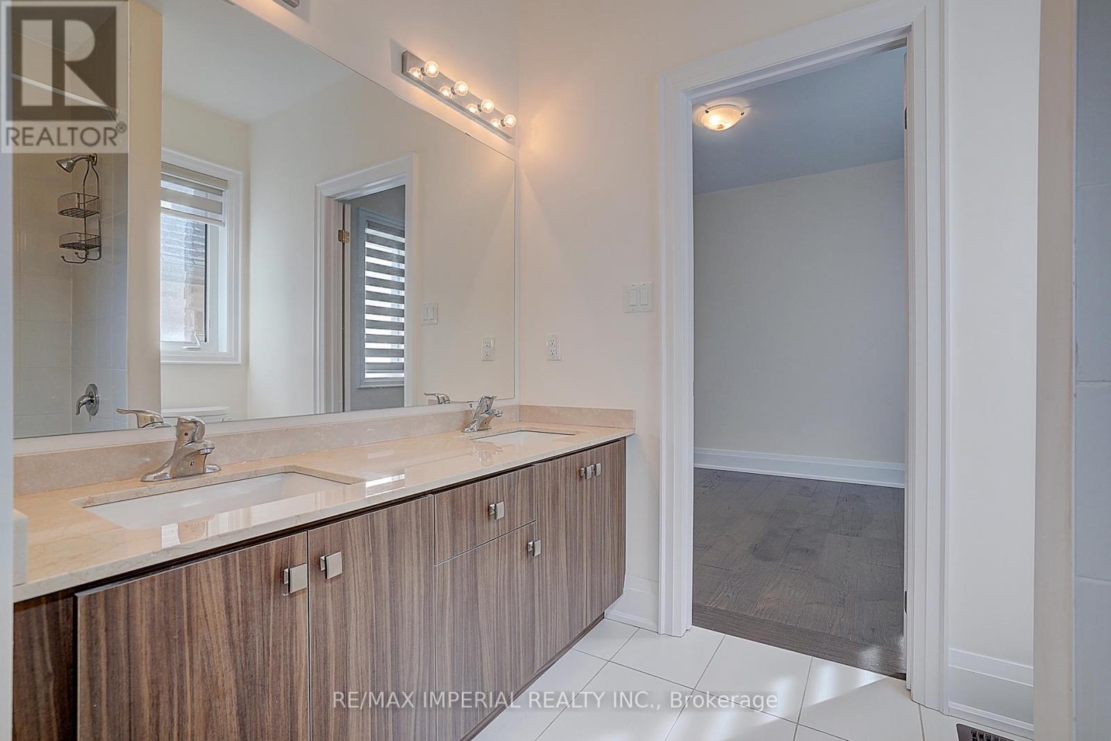 30 Orwell Drive, Vaughan, Ontario  L4H 4P7 - Photo 35 - N12485307