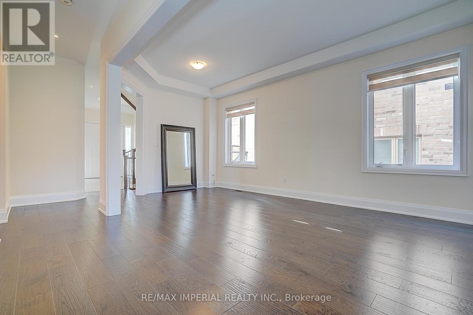 30 Orwell Drive, Vaughan, Ontario  L4H 4P7 - Photo 9 - N12485307