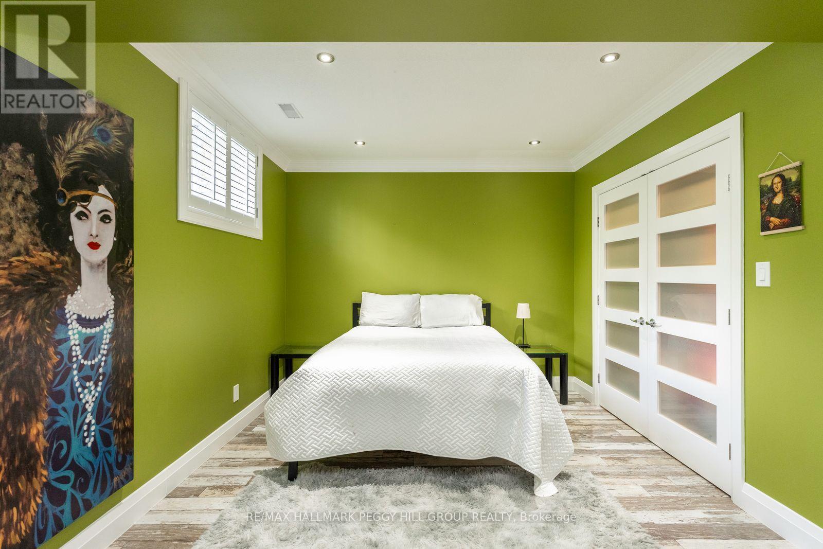 127 Goldfinch Crescent, Tiny, Ontario  L0L 2J0 - Photo 18 - S12485231