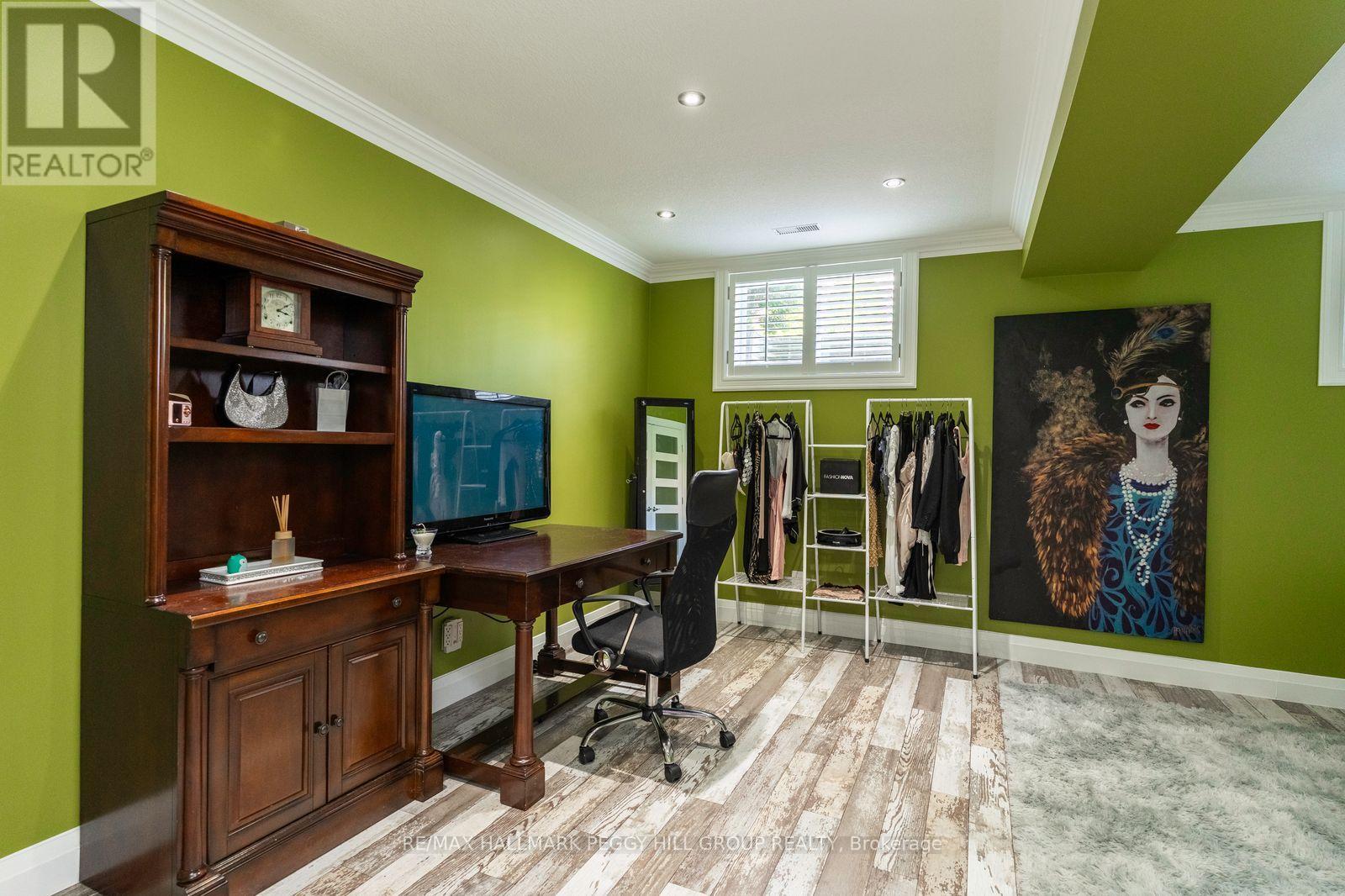 127 Goldfinch Crescent, Tiny, Ontario  L0L 2J0 - Photo 19 - S12485231