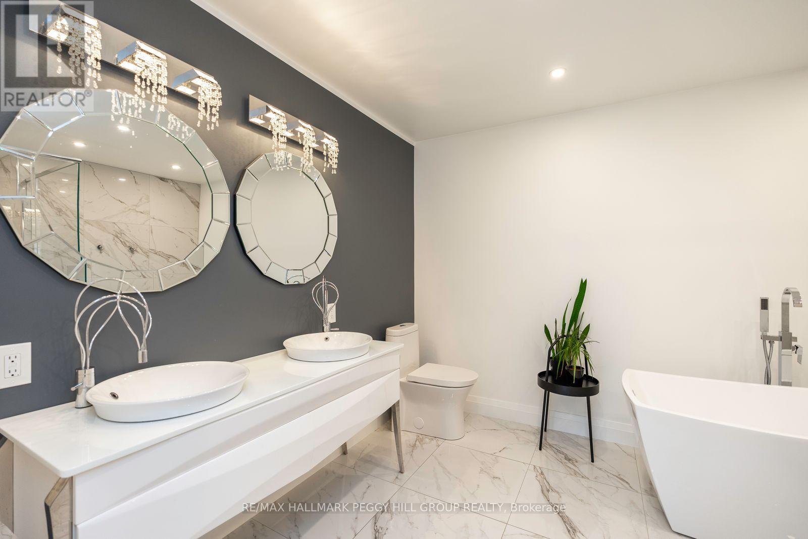 127 Goldfinch Crescent, Tiny, Ontario  L0L 2J0 - Photo 9 - S12485231