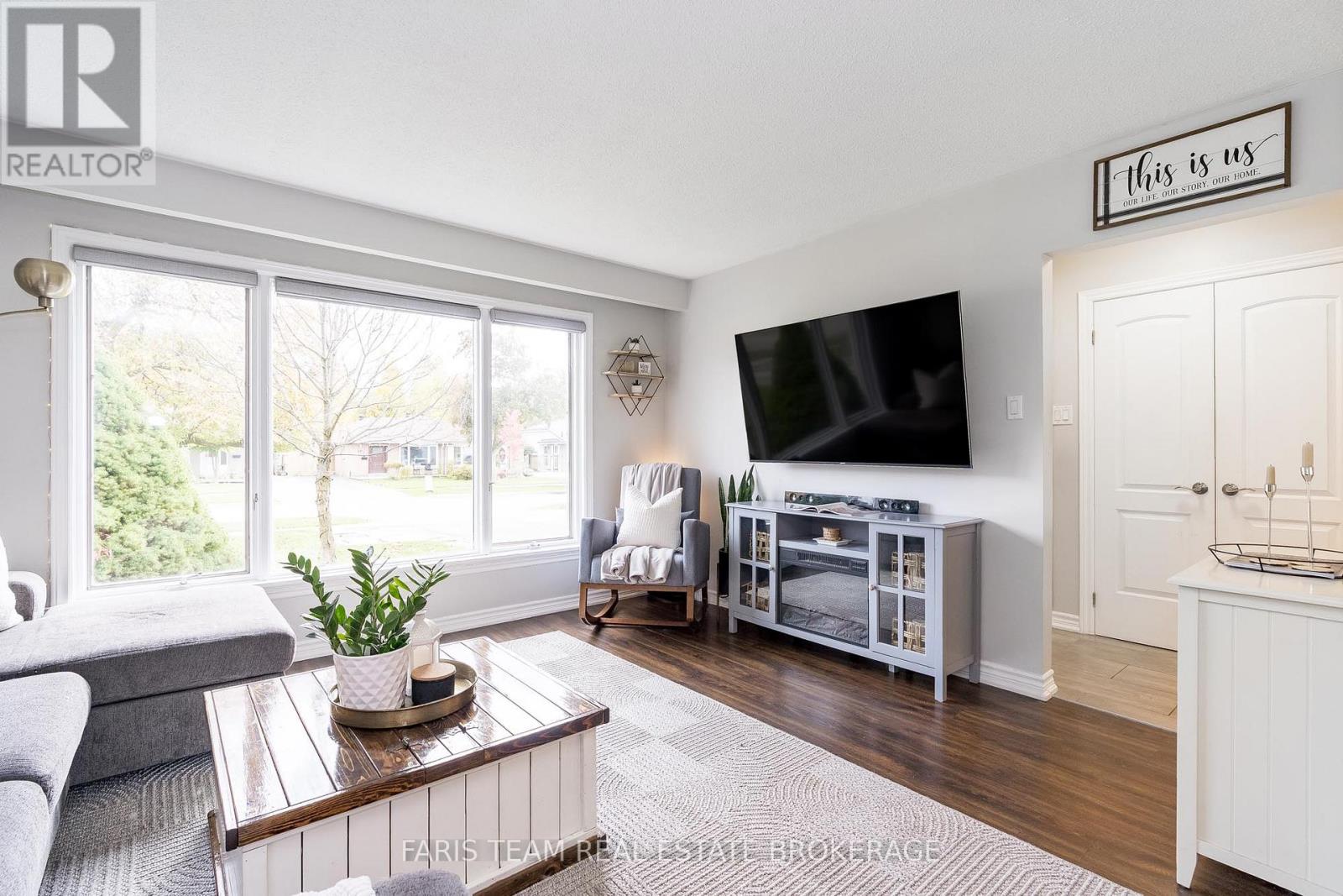 32 Burbank Place, Barrie (Wellington), Ontario  L4M 2S8 - Photo 15 - S12485262