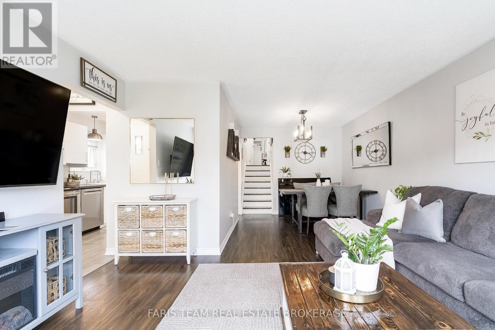 32 Burbank Place, Barrie (Wellington), Ontario  L4M 2S8 - Photo 16 - S12485262