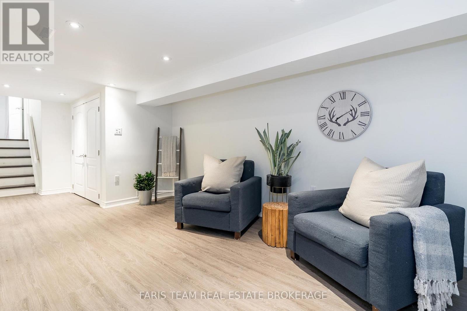 32 Burbank Place, Barrie (Wellington), Ontario  L4M 2S8 - Photo 29 - S12485262