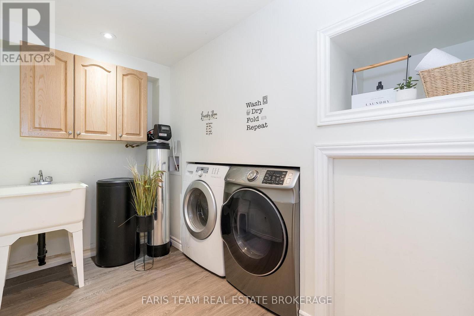 32 Burbank Place, Barrie (Wellington), Ontario  L4M 2S8 - Photo 34 - S12485262