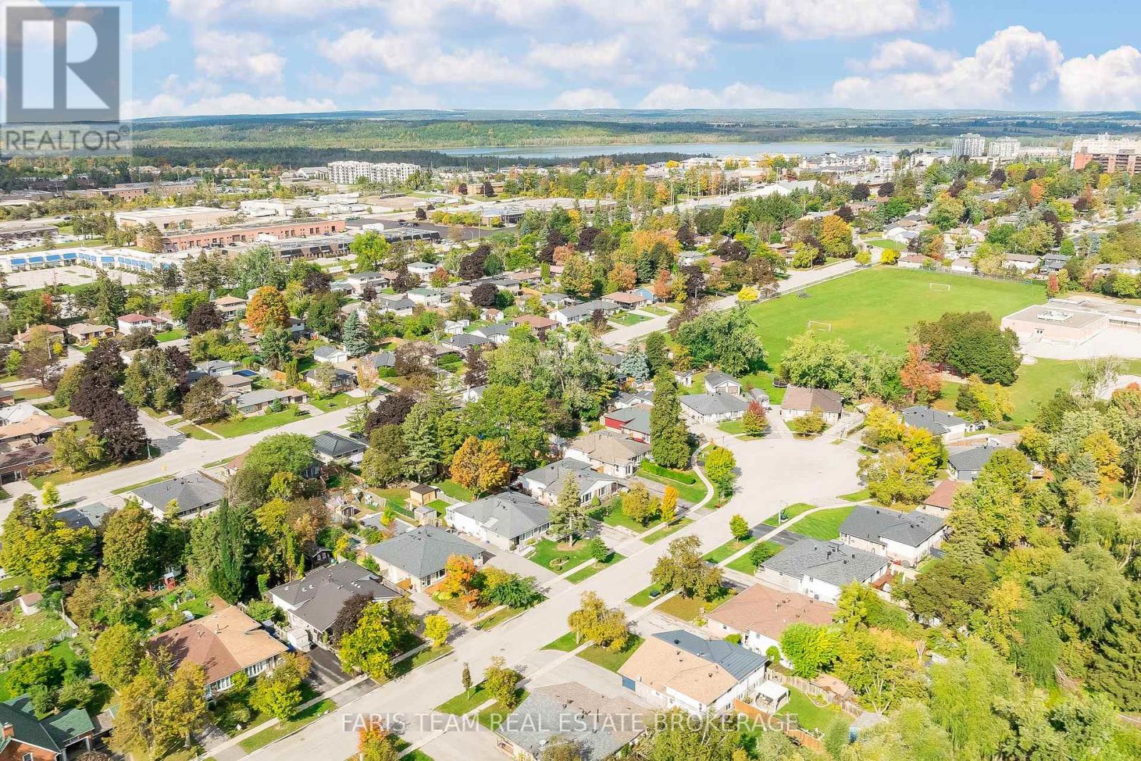 32 Burbank Place, Barrie (Wellington), Ontario  L4M 2S8 - Photo 48 - S12485262