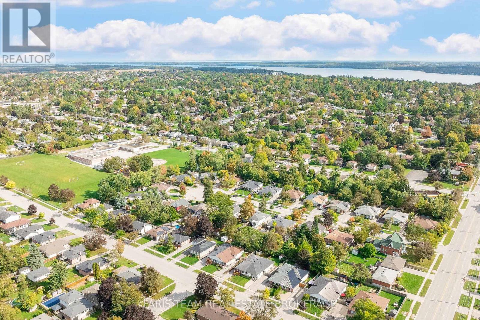 32 Burbank Place, Barrie (Wellington), Ontario  L4M 2S8 - Photo 49 - S12485262