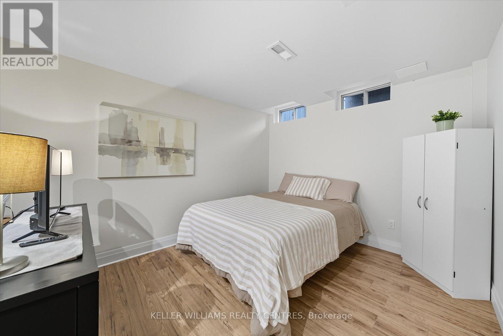 131 Leslie Avenue, Barrie (Holly), Ontario  L4N 9P2 - Photo 25 - S12485290