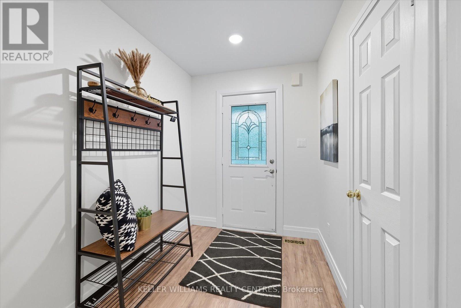 131 Leslie Avenue, Barrie (Holly), Ontario  L4N 9P2 - Photo 6 - S12485290