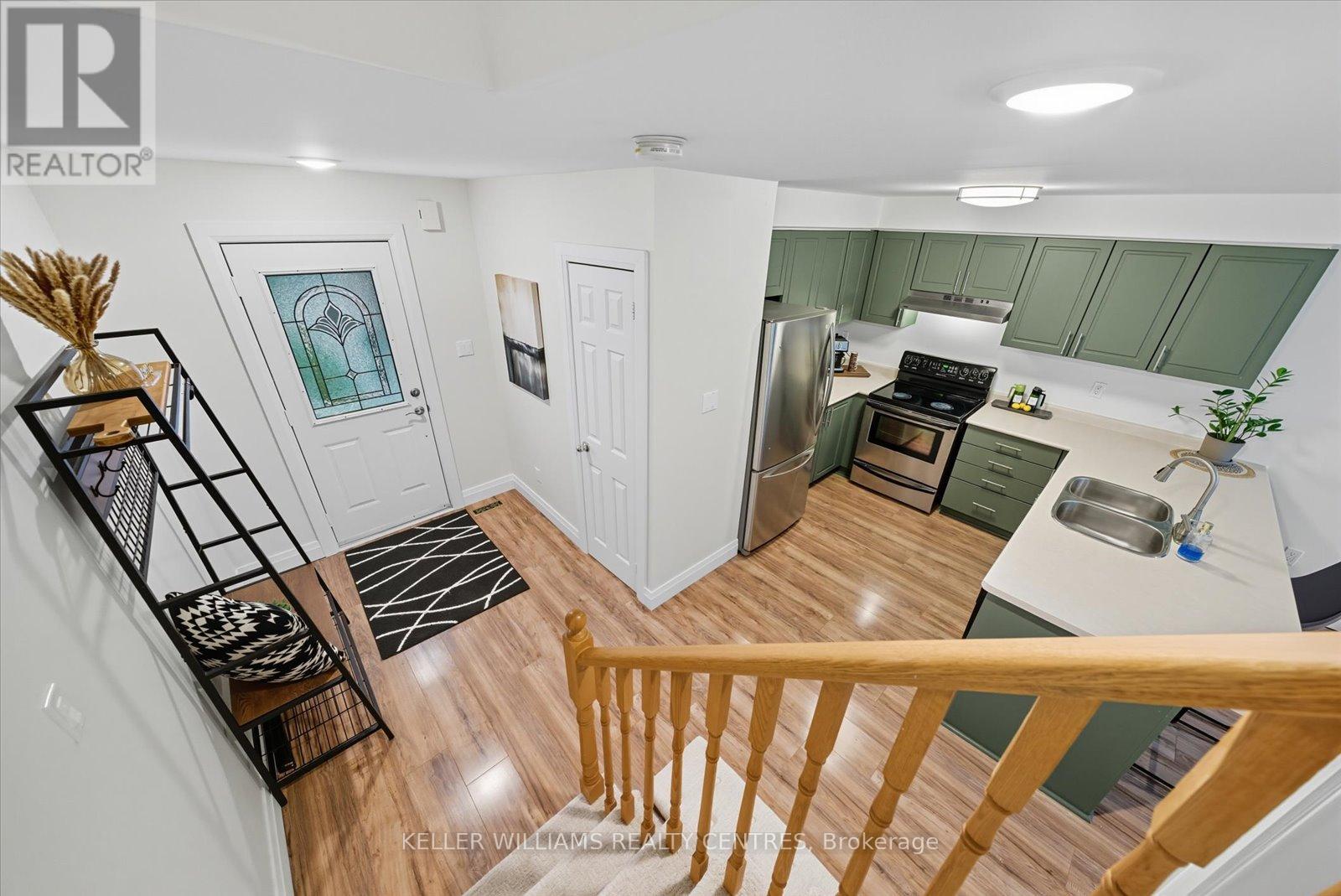 131 Leslie Avenue, Barrie (Holly), Ontario  L4N 9P2 - Photo 8 - S12485290