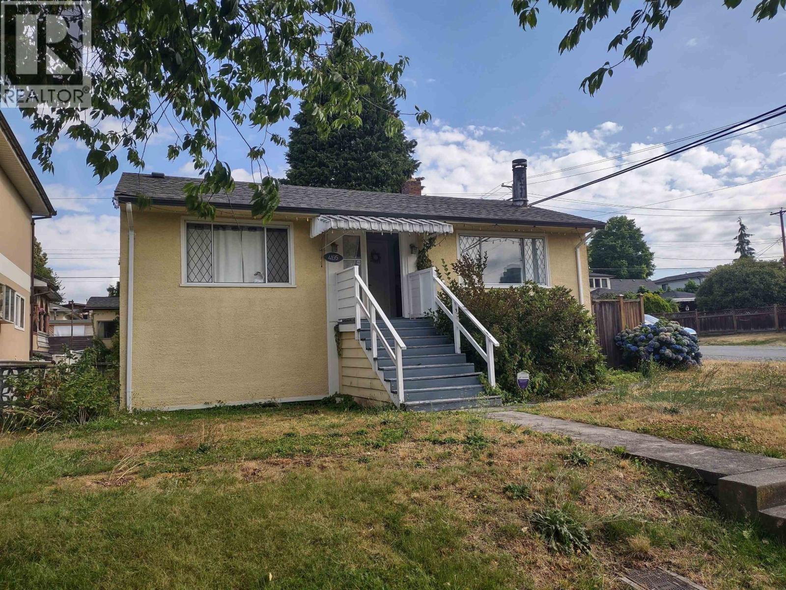 4195 WILLIAM STREET, Vancouver, British Columbia