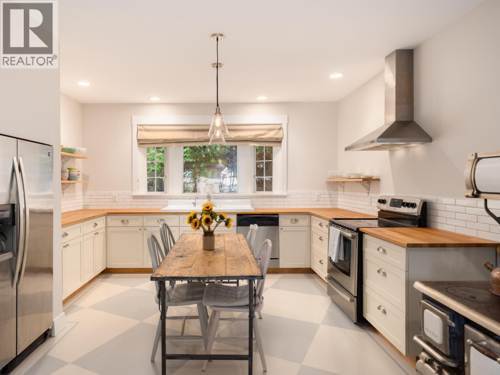 1245 Miller Road, Bowen Island, British Columbia  V0N 1G1 - Photo 10 - R3062412