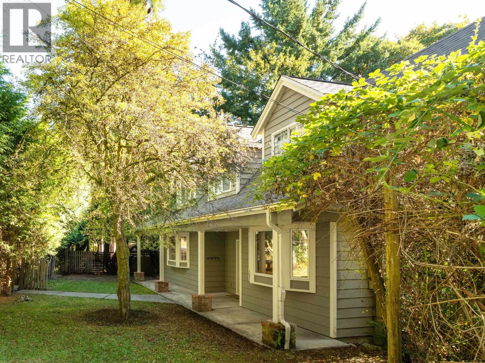 1245 Miller Road, Bowen Island, British Columbia  V0N 1G1 - Photo 3 - R3062412