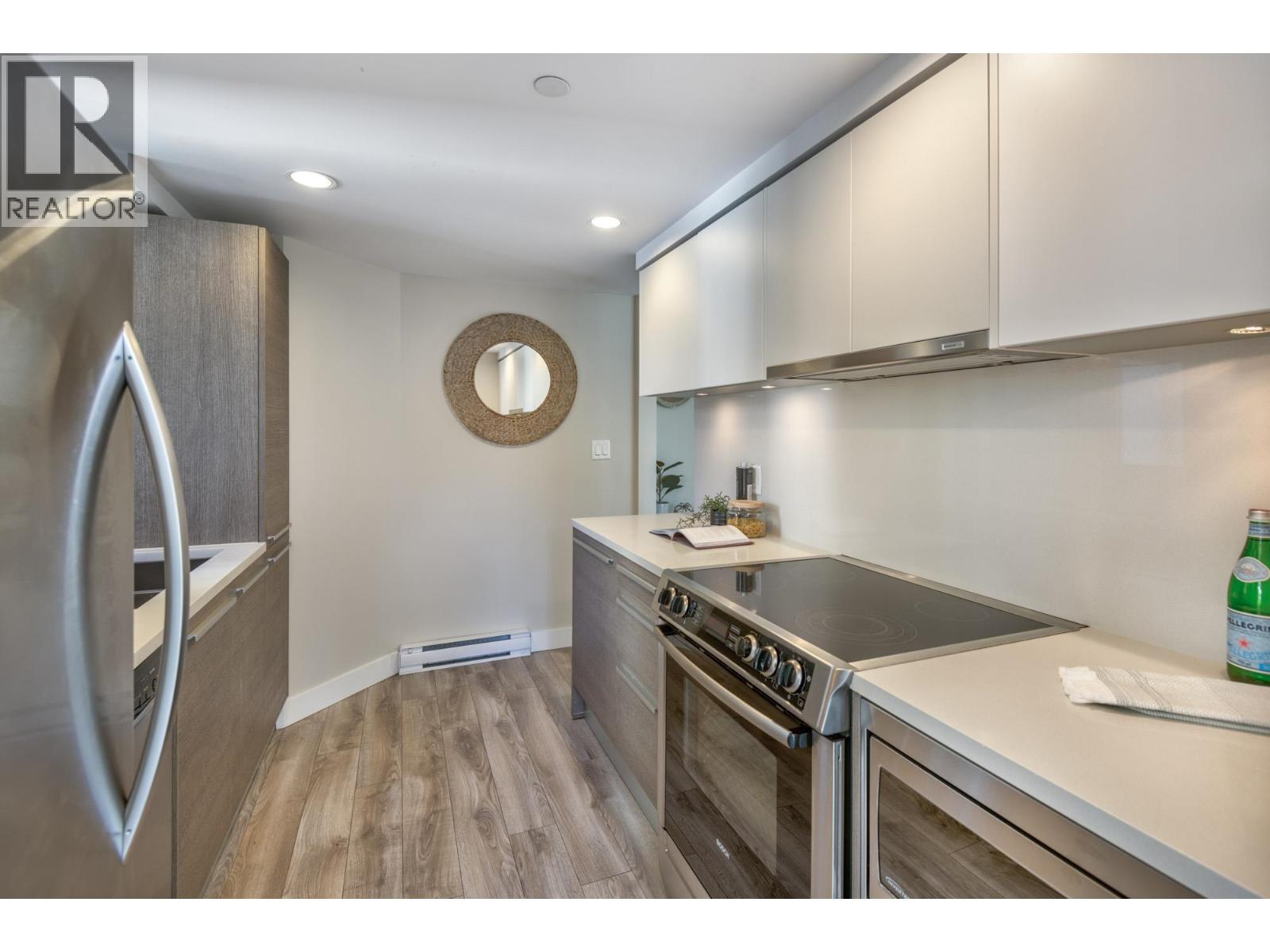 40x 1323 Homer Street, Vancouver, British Columbia  V6B 5T1 - Photo 10 - R3062399