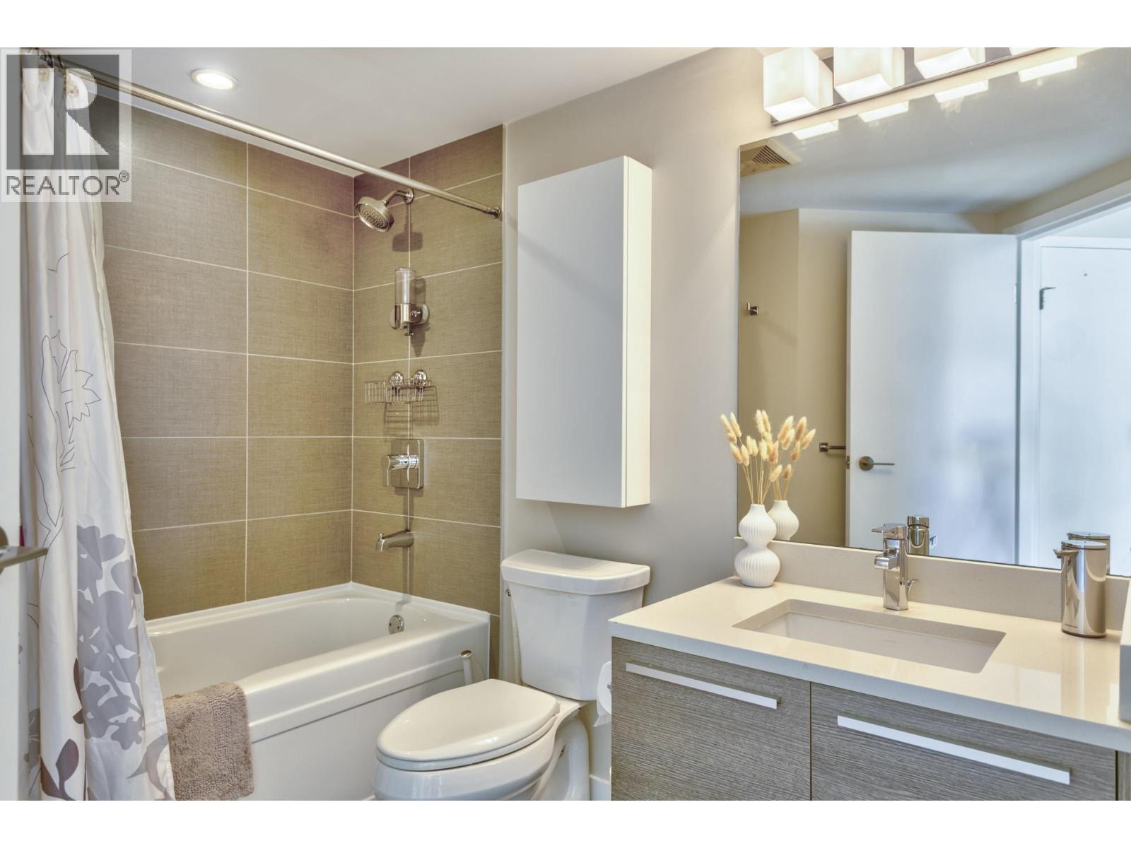 40x 1323 Homer Street, Vancouver, British Columbia  V6B 5T1 - Photo 19 - R3062399