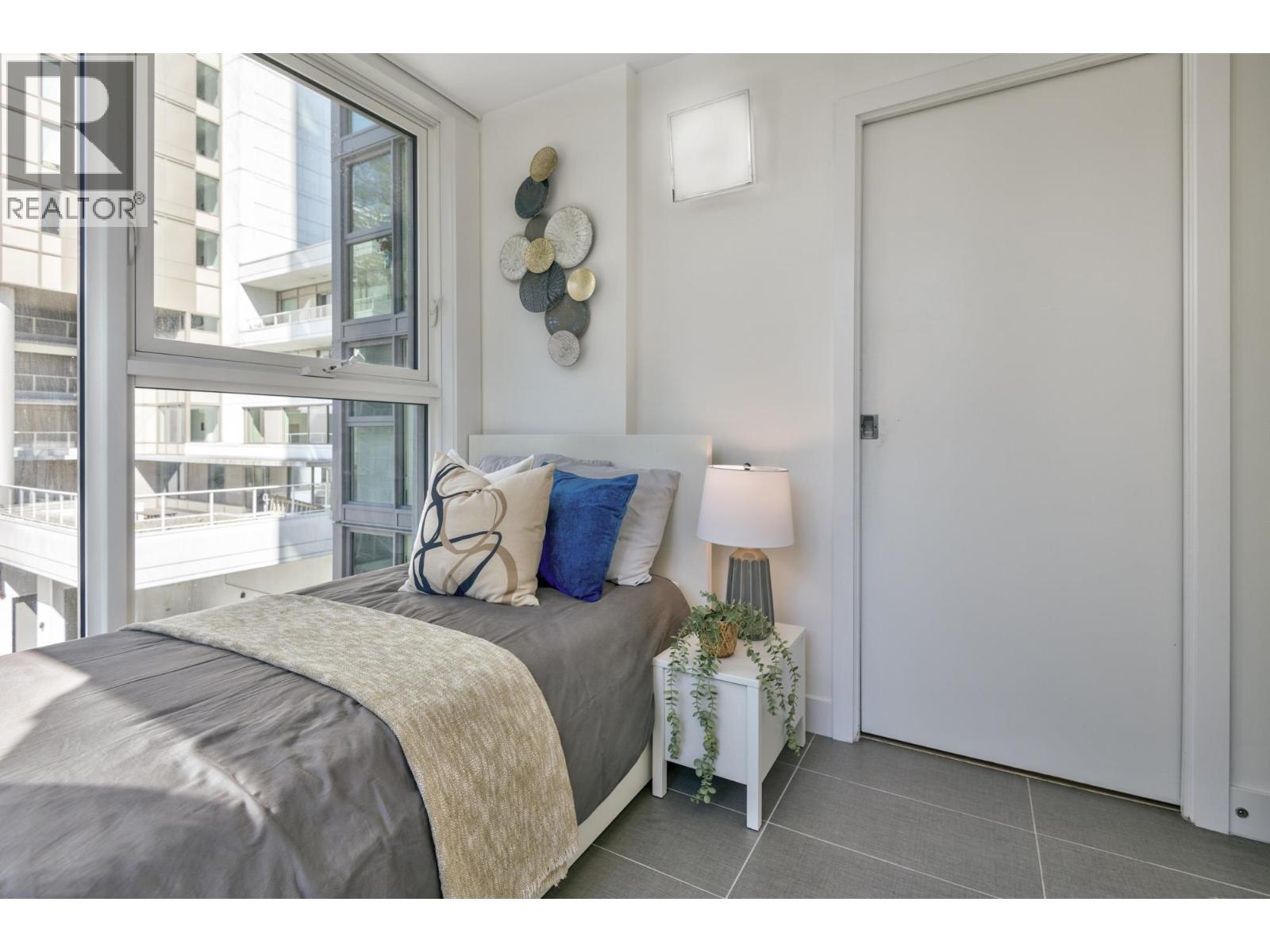 40x 1323 Homer Street, Vancouver, British Columbia  V6B 5T1 - Photo 20 - R3062399