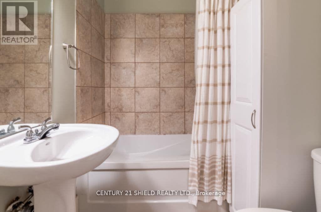 210 - 710 Cotton Mill Street, Cornwall, Ontario  K6H 7L3 - Photo 15 - X12485335