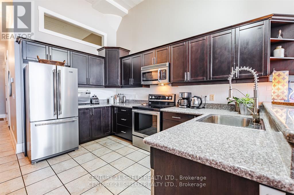 210 - 710 Cotton Mill Street, Cornwall, Ontario  K6H 7L3 - Photo 2 - X12485335