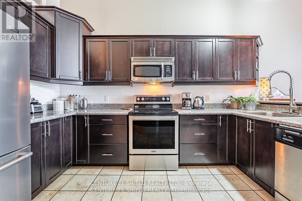 210 - 710 Cotton Mill Street, Cornwall, Ontario  K6H 7L3 - Photo 3 - X12485335