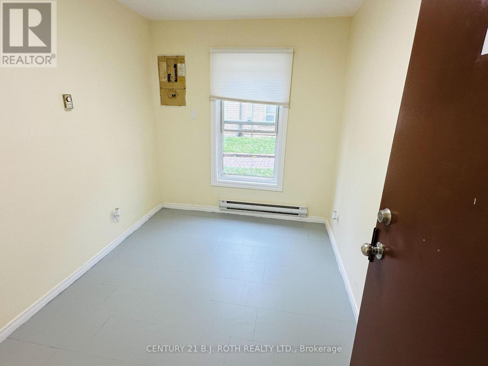 24 North Street N, Barrie, Ontario  L4M 2R9 - Photo 36 - S12251628