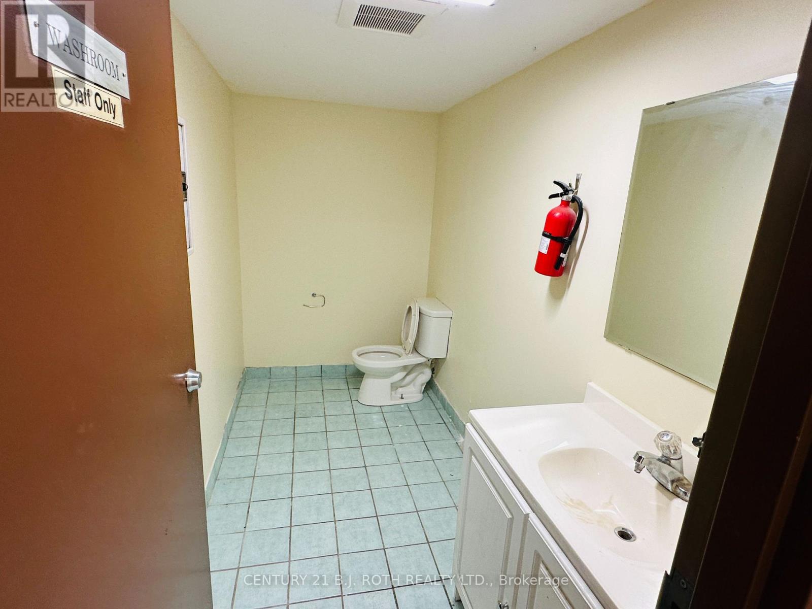 24 North Street N, Barrie, Ontario  L4M 2R9 - Photo 38 - S12251628