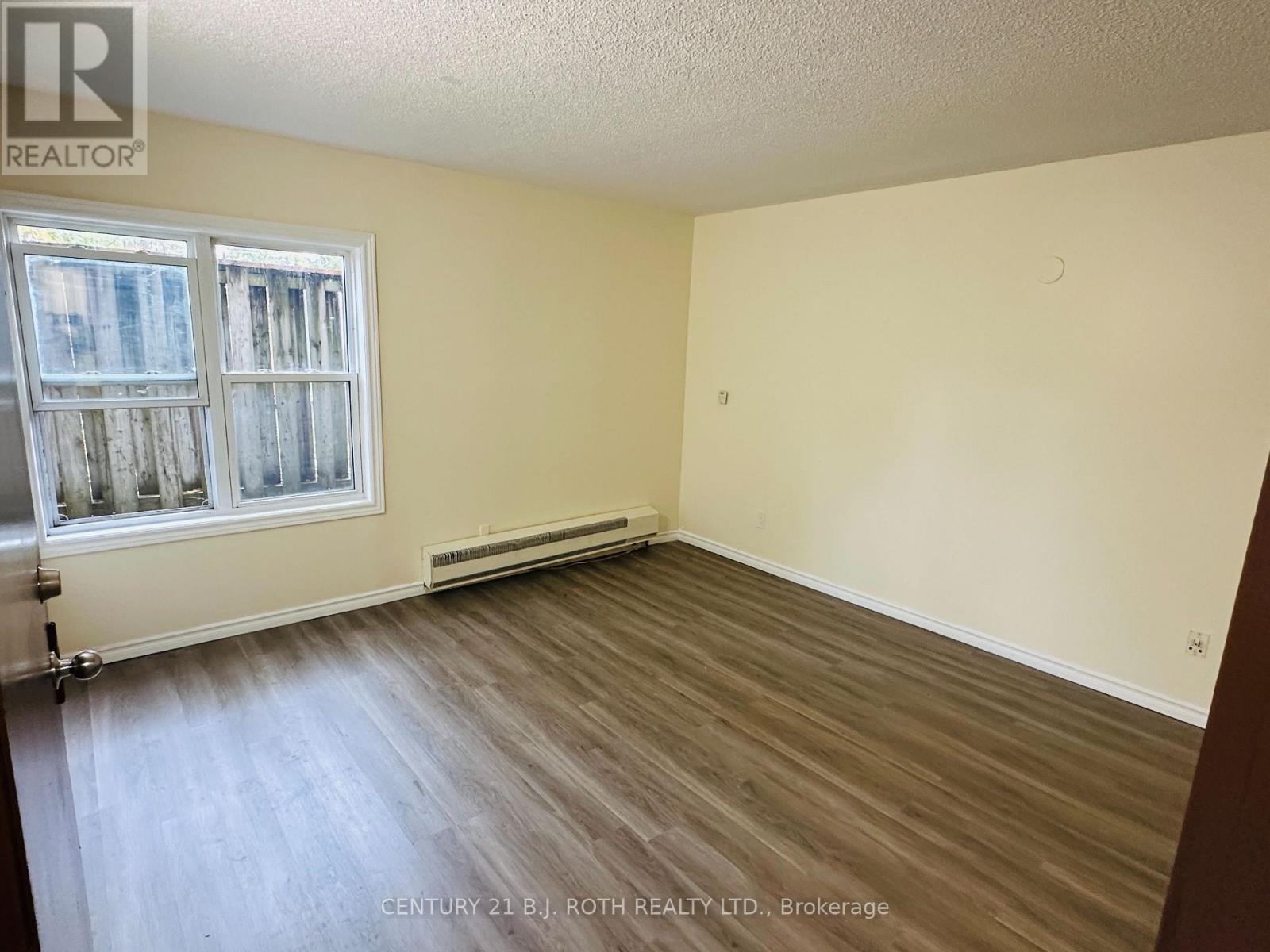 24 North Street N, Barrie, Ontario  L4M 2R9 - Photo 42 - S12251628