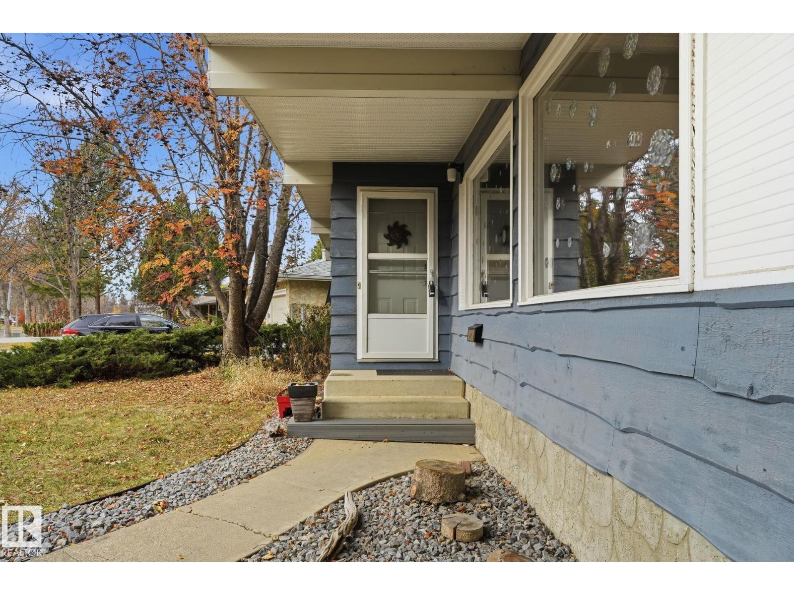 19 Greenbrier Cr, St. Albert, Alberta  T8N 1A2 - Photo 4 - E4463726