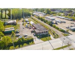 4027 SANDWICH STREET, Windsor, Ontario