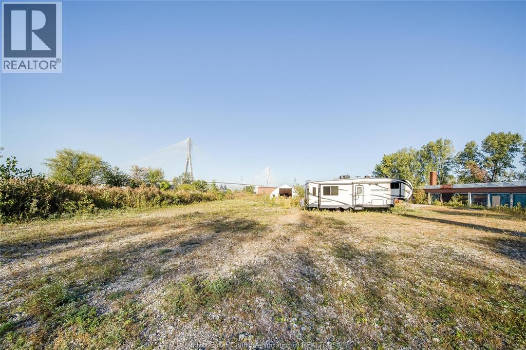 4027 Sandwich Street, Windsor, Ontario  N9C 1C3 - Photo 15 - 25024708