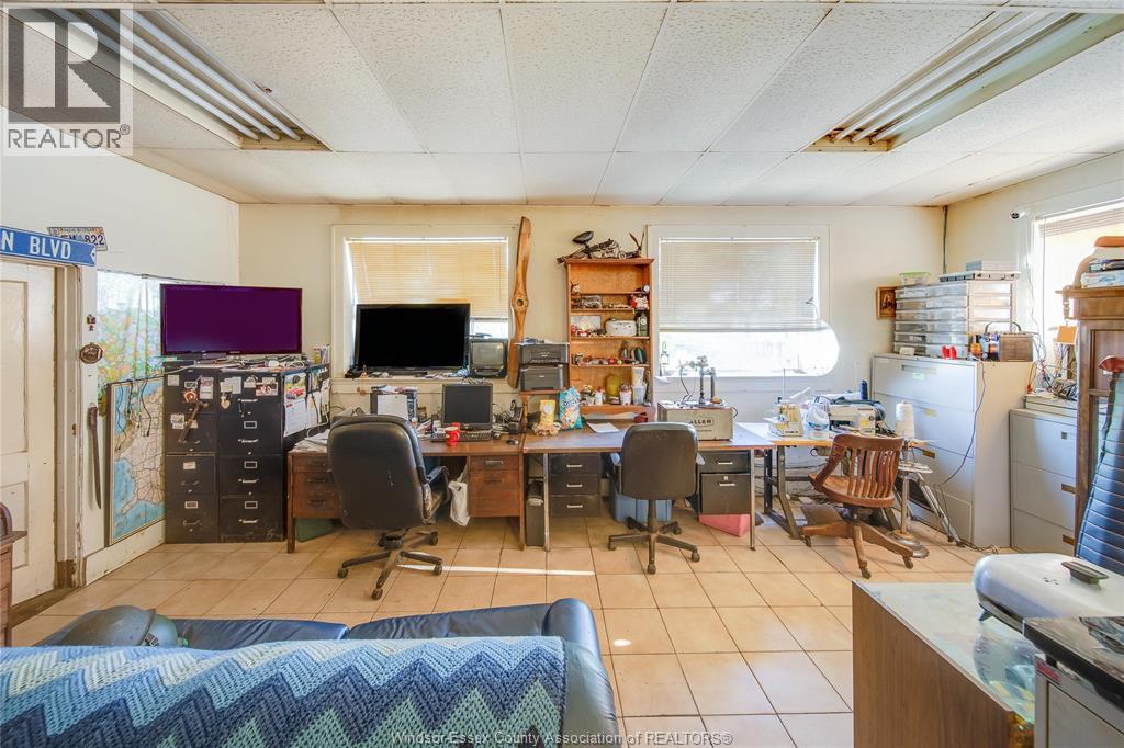 4027 Sandwich Street, Windsor, Ontario  N9C 1C3 - Photo 20 - 25024708