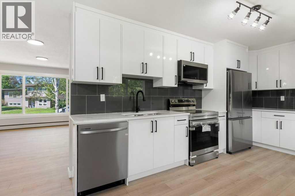 94 Haysboro Crescent Sw, Calgary, Alberta  T2V 3G2 - Photo 12 - A2260738