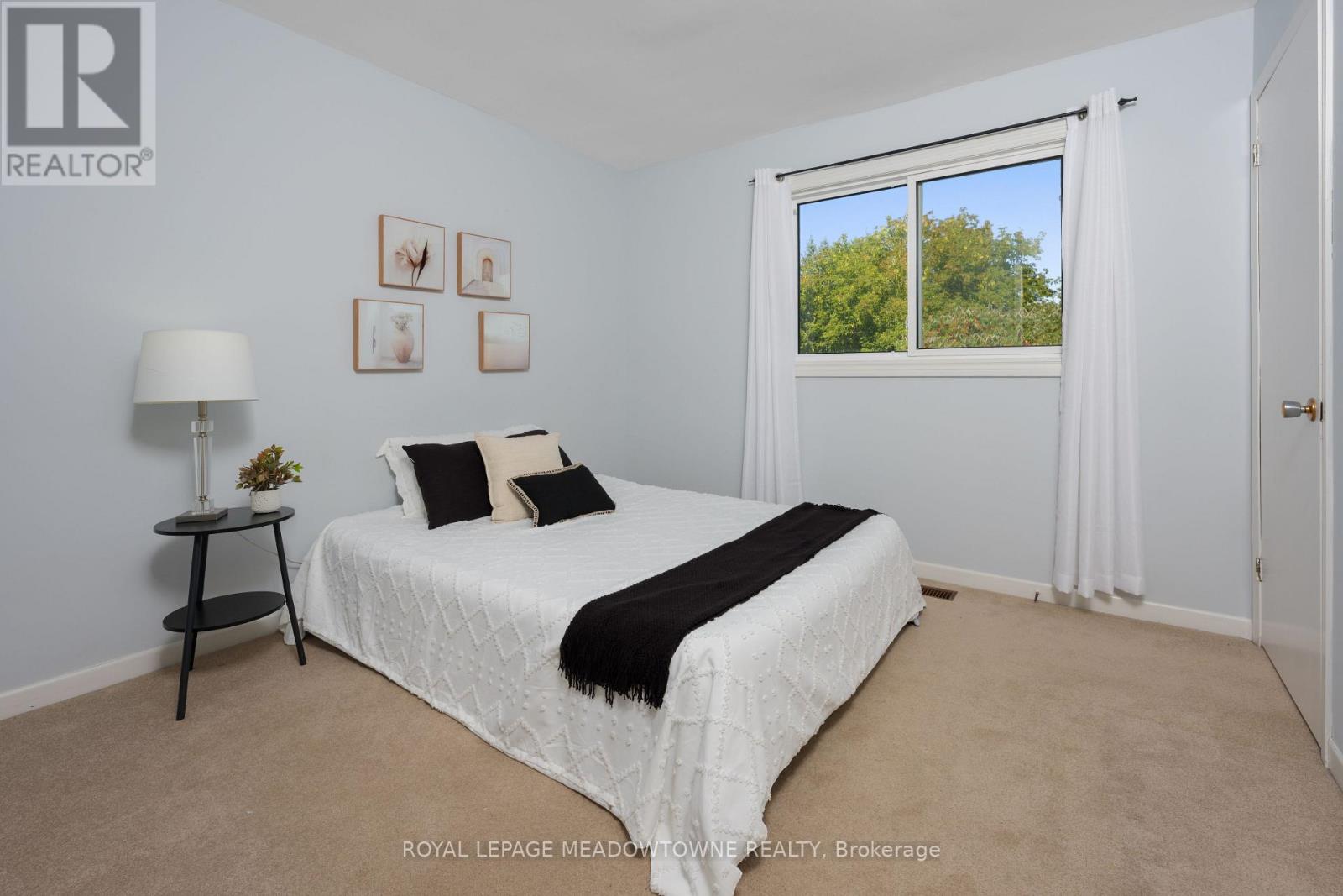 12826 Silvercreek Drive, Halton Hills, Ontario  L7G 4S4 - Photo 32 - W12485171