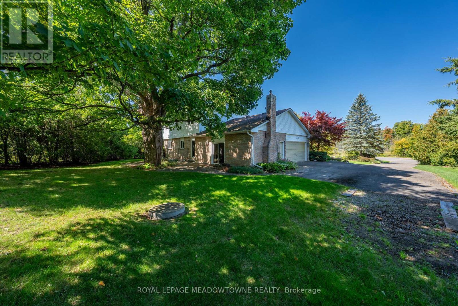 12826 Silvercreek Drive, Halton Hills, Ontario  L7G 4S4 - Photo 38 - W12485171