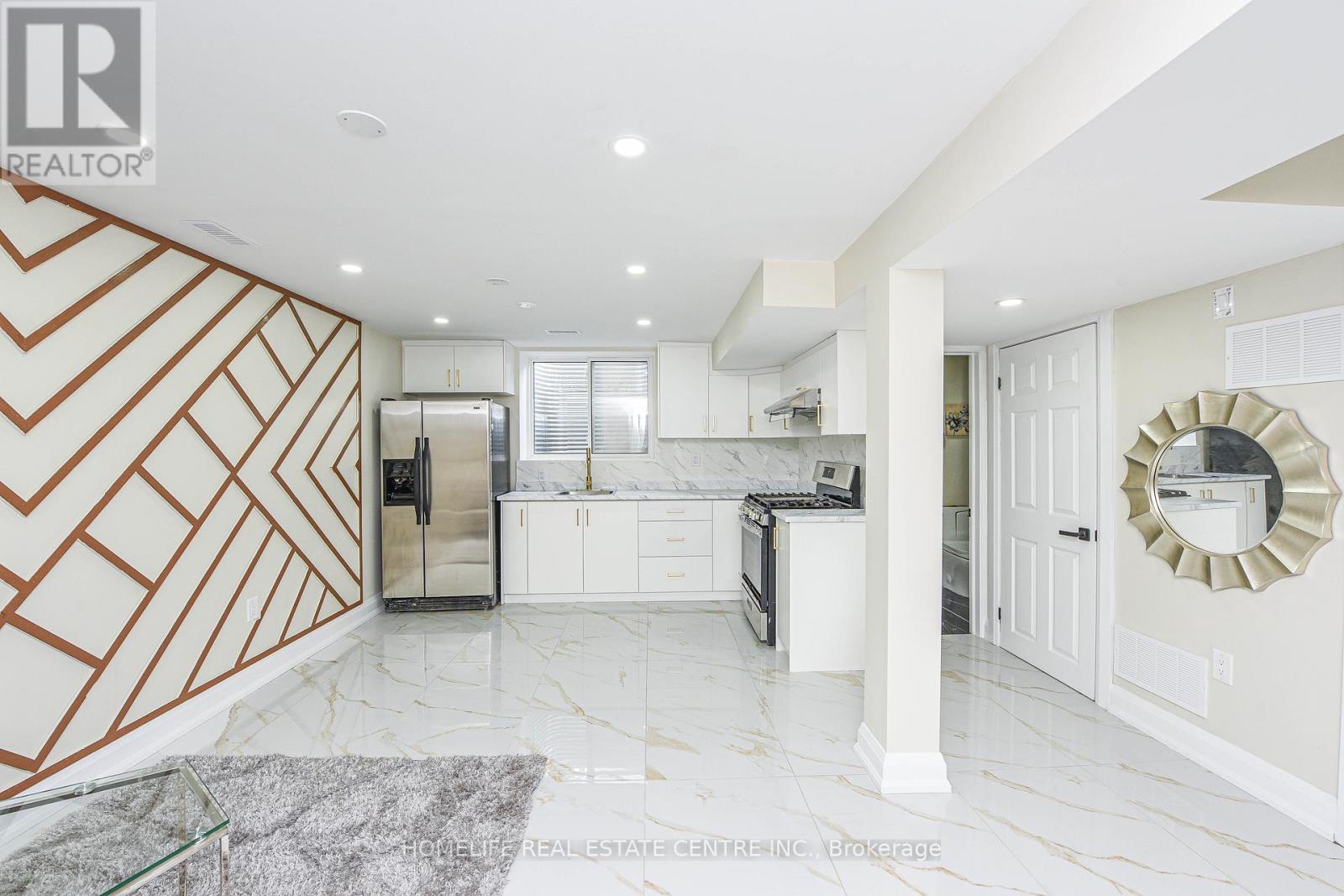 58 Wilton Drive, Brampton, Ontario  L6W 3A1 - Photo 37 - W12485175