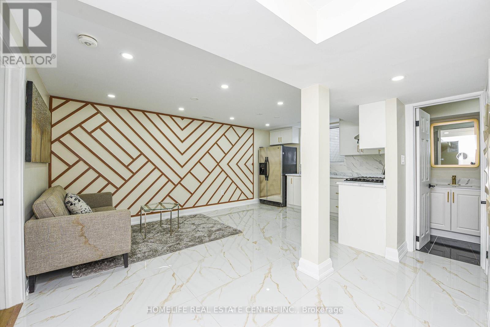 58 Wilton Drive, Brampton, Ontario  L6W 3A1 - Photo 45 - W12485175