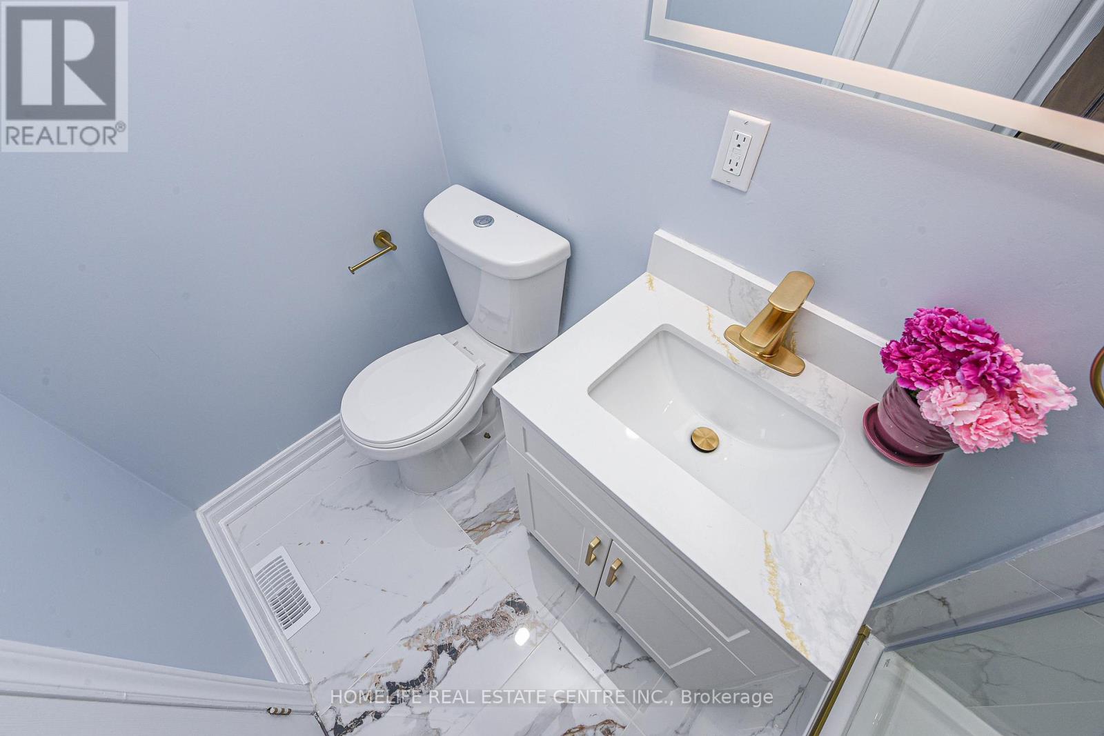 58 Wilton Drive, Brampton, Ontario  L6W 3A1 - Photo 47 - W12485175