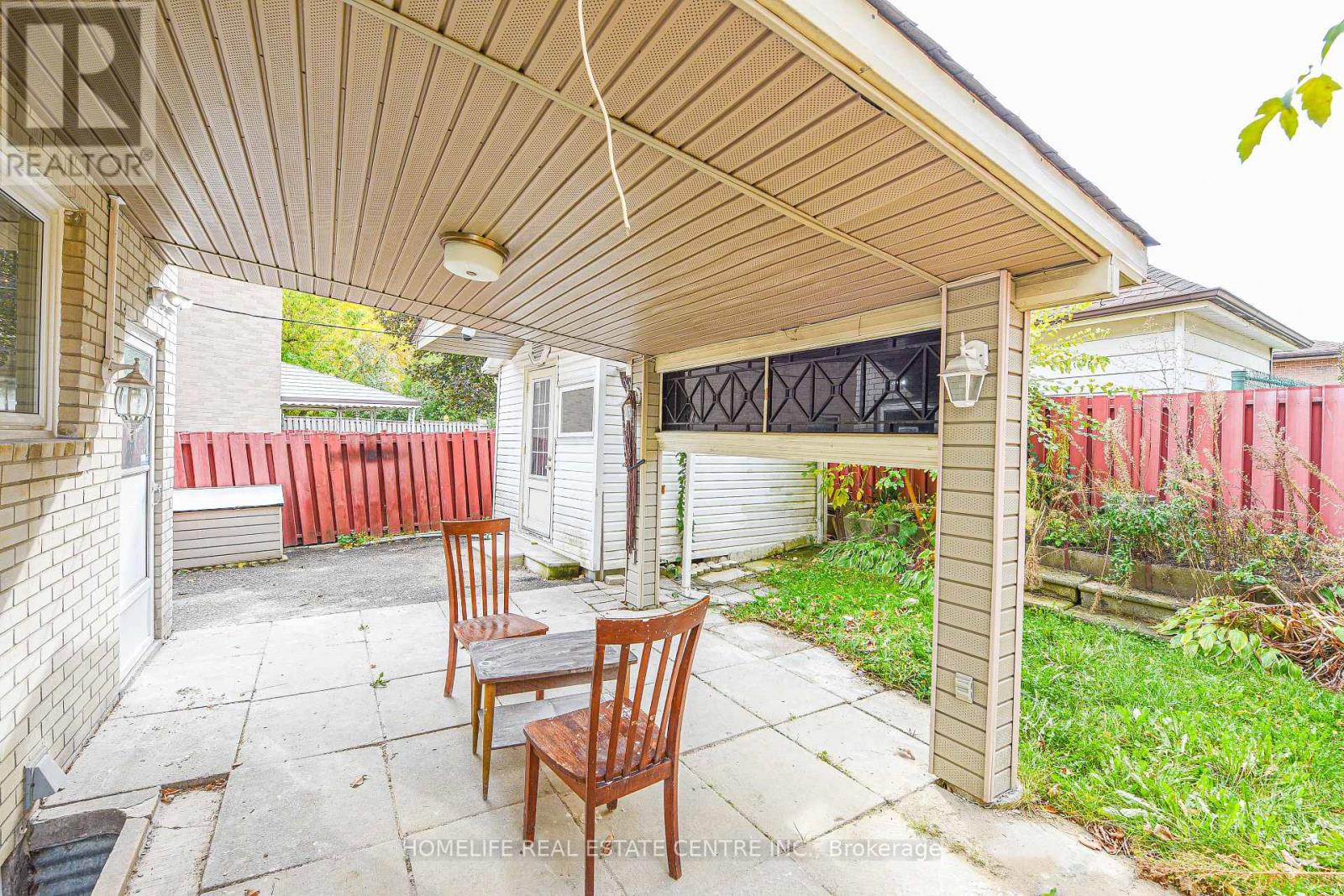 58 Wilton Drive, Brampton, Ontario  L6W 3A1 - Photo 49 - W12485175